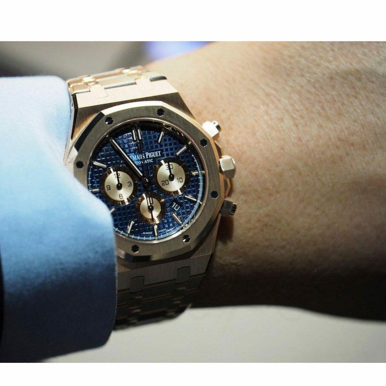  Royal Oak Blue Replica 